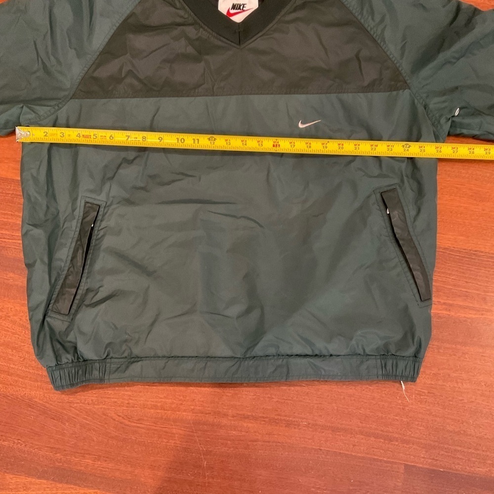 Men's Unique Style Vintage Nike Pullover Windbreaker in 2 Tone Green - Picture 6 of 10